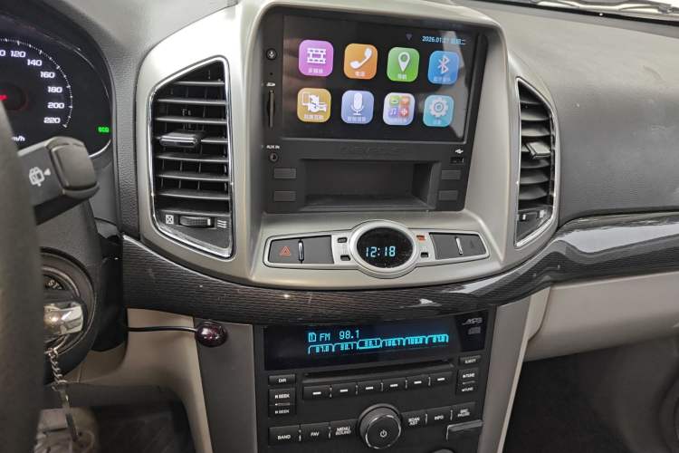 Used Chevrolet Captiva 2015 2.4L Two-Wheel Drive Urban Version 5 Seats