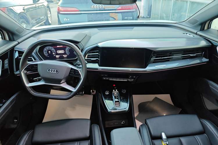 Used Audi Q4 e-tron 2024 50 e-tron quattro Creation Edition Midnight
