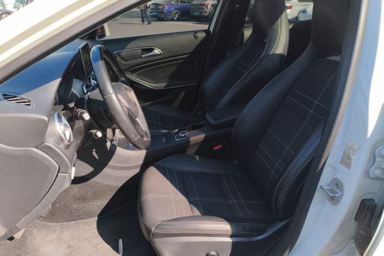 Used Mercedes-Benz GLA 2015 GLA 200
