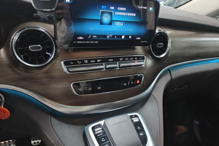 Used Mercedes-Benz V-Class 2021 V 260 L Long-wheelbase Luxury Edition