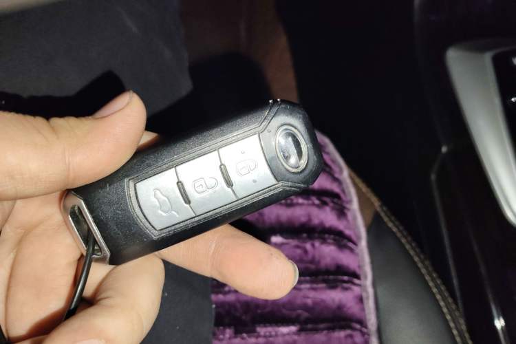 Used GAC Trumpchi GS5 Super 2015 1.8T Automatic All-Wheel-Drive Luxury Edition Vehicle Key