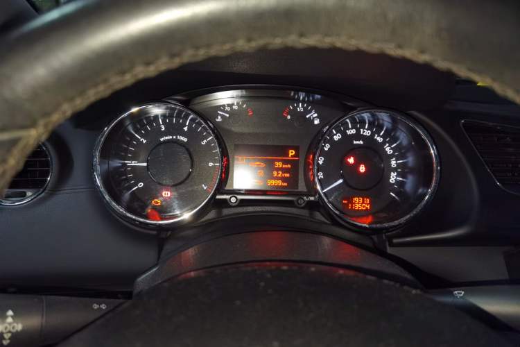 Used Peugeot 3008 2015 2.0L Automatic Trend Edition
