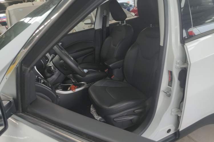 Used Jeep Compass 2017 200T Automatic Family Edition