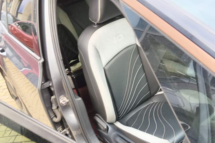 Used Volkswagen ID.3 2022 Pro Smart Edition Right Front Seat