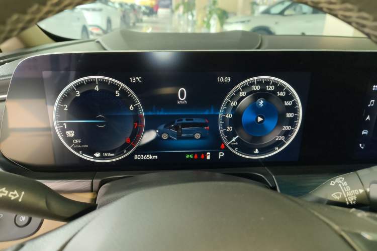 Used Buick GL8 2021 ES Landtrek 653T Luxury Model