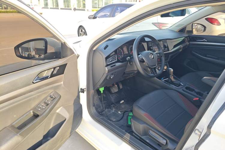 Used Volkswagen Bora 2020 1.5L Automatic Comfort Model Driver Seat