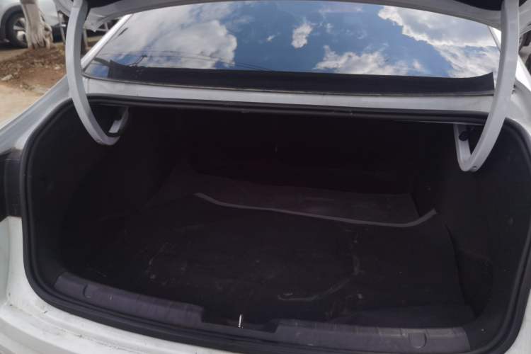 Used Geely Auto Preface 2021 Revised Version 2.0TD Luxury Edition Trunk