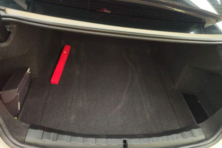 Used BMW 3 Series 2024 330Li M Sport Night Edition Package Trunk