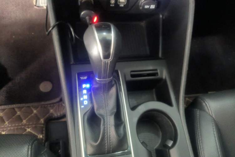 Used Hyundai Tucson 2015 1.6T Dual-Clutch Two-Wheel-Drive Smart Model Gear Lever