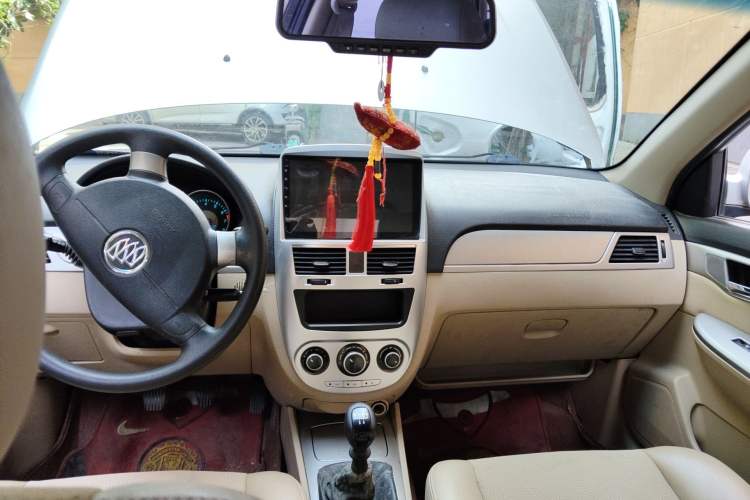 Used Buick Excelle 2013 1.5L Manual Classic Model
