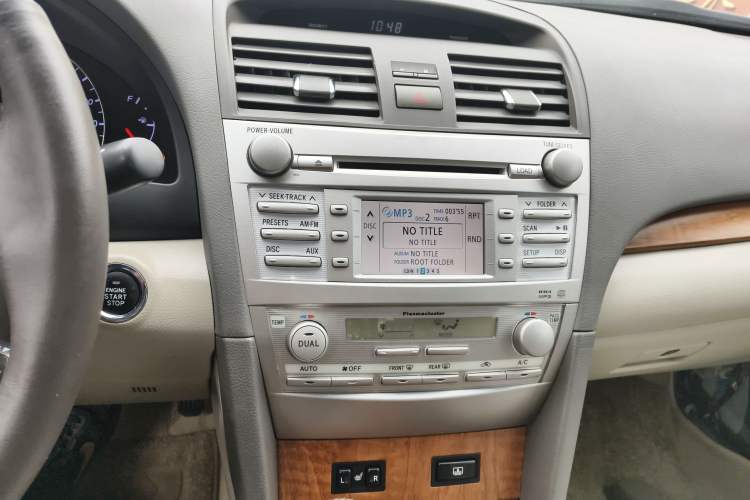 Used Toyota Camry 2009 240V Ultimate Edition Audio And AC Panel