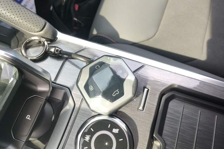 Used JETOUR Traveler 2023 1.5T Two-Wheel Drive Discovery PRO Vehicle Key