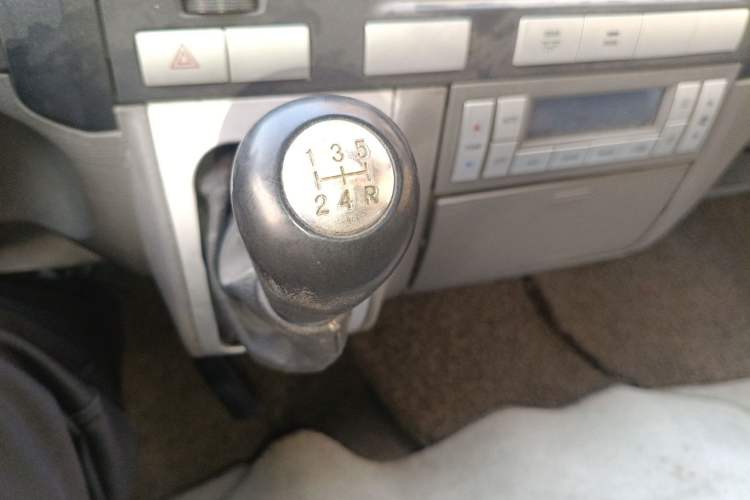 Used RELY H5 2011 2.0T Business Comfort Edition Gear Lever