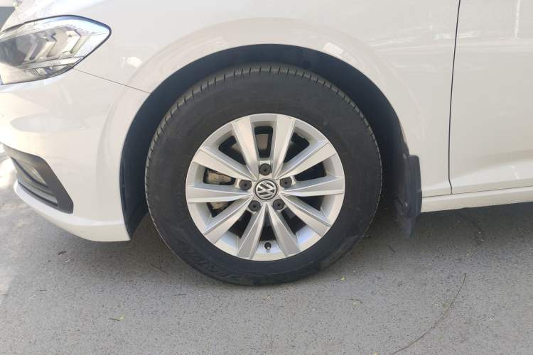 Used Volkswagen Lavida 2019 1.5L Automatic Fashion Edition China VI Left Front Wheel Hub