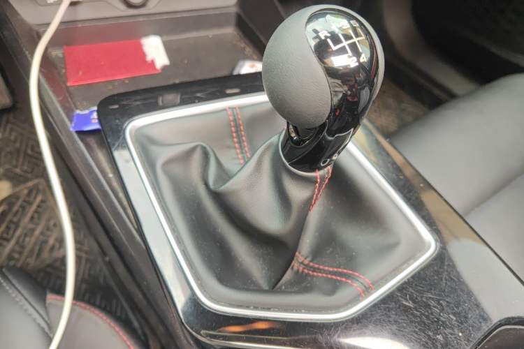 Used MG 5 2021 180 DVVT Manual Youth Luxury Edition
