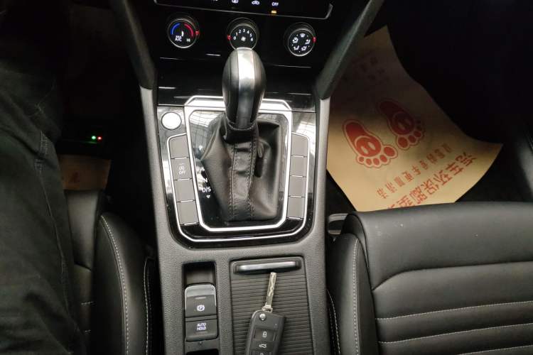 Used Volkswagen Magotan 2025 Zhongxiang Version 280TSI DSG Comfort Edition