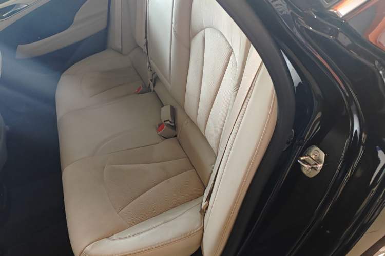 Used Buick LaCrosse 2018 30H Elite Edition