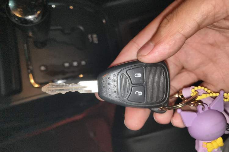 Used Jeep Compass 2013 2.0L two-wheel drive sport version