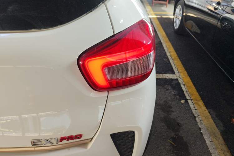 Used Dongfeng NAMMI EX1 2022 Revised PRO YueShi Version Right Rear Taillight