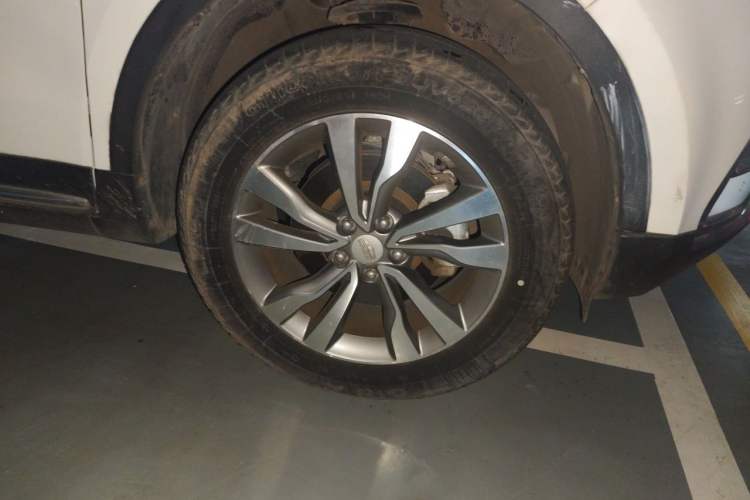 Used Geely Auto Emgrand X7 Sport 2016 2.0L Manual Smart Connect Version