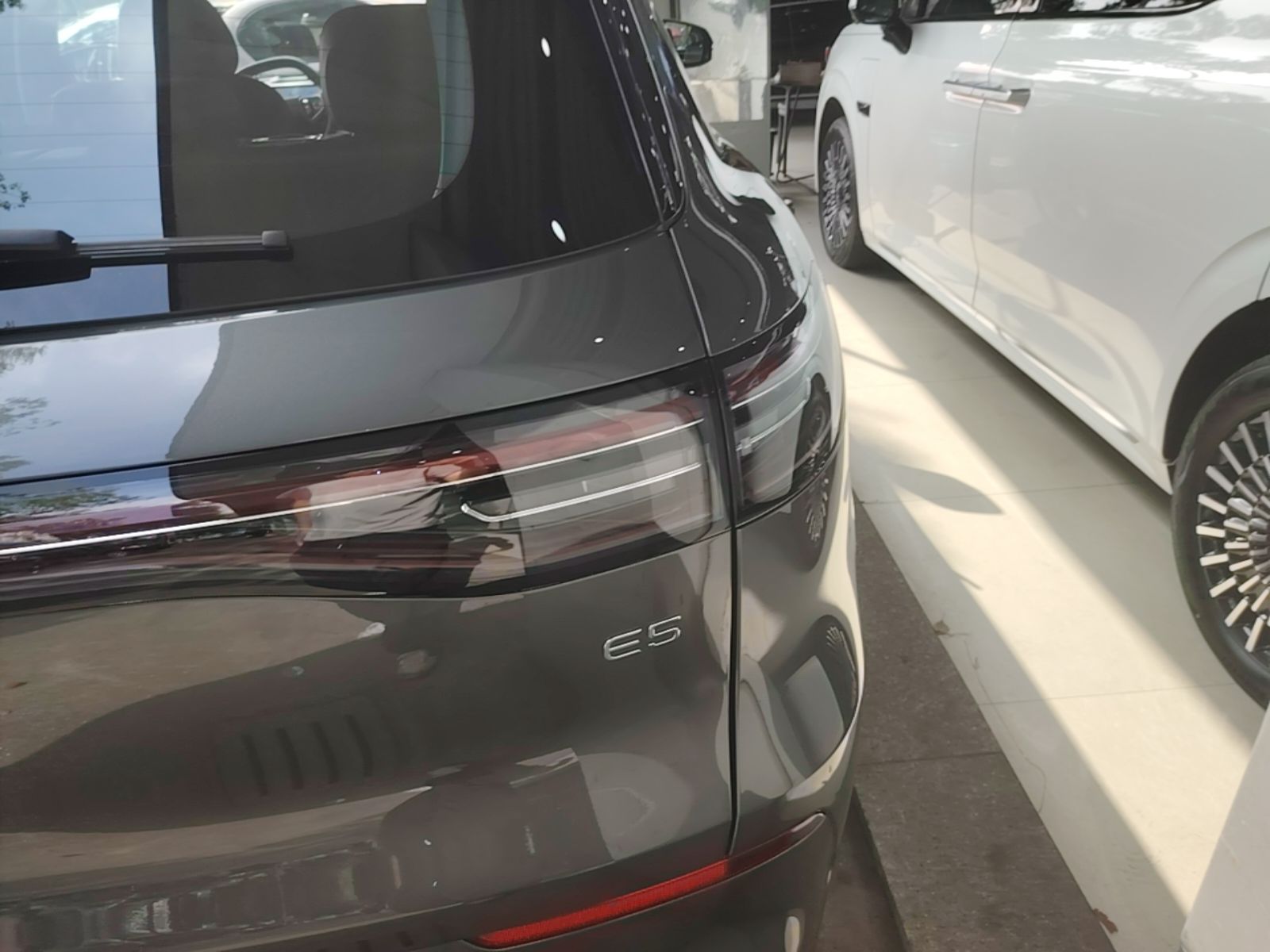 Geely Galaxy E5 2026 Model 610km Exploration+ Edition — снимка 9
