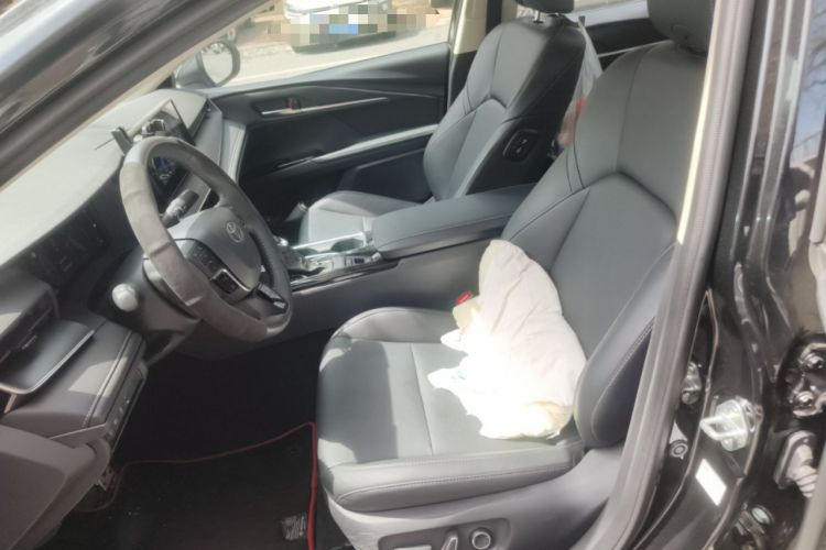 Used Toyota Camry 2026 Model Dual-Engine 2.0HSE Sport Lite Edition
