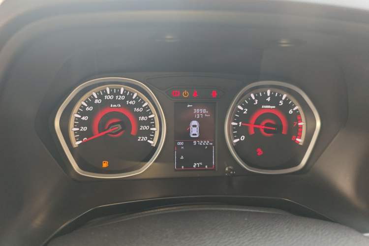 Used Soueast DX3 2018 1.5L Manual Luxury Model
