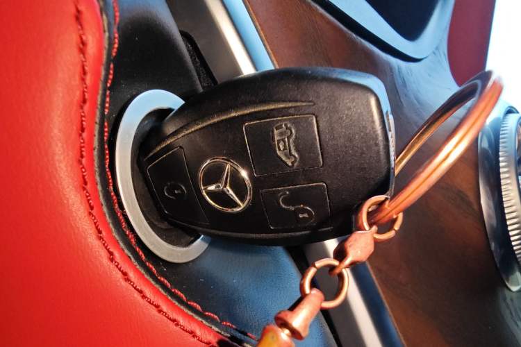 Used Mercedes-Benz Vito 2020 2.0T Elite Version 7 Seats
