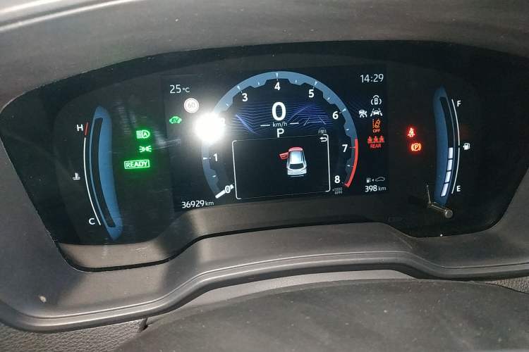 Used Toyota Corolla Cross 2024 2.0L Smart Electric Hybrid Dual-Engine Pioneer Edition