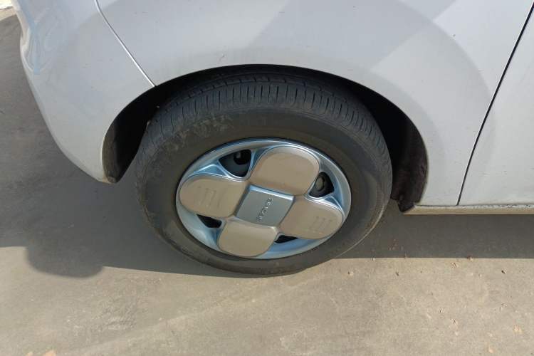 Used Geely Galaxy Panda 2023 Panda Mini 200km Endurance Bear Exterior 4