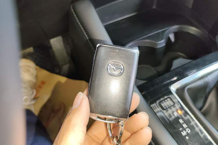 Used Mazda 3 Axela 2021 2.0L Automatic Zhiya Edition Vehicle Key