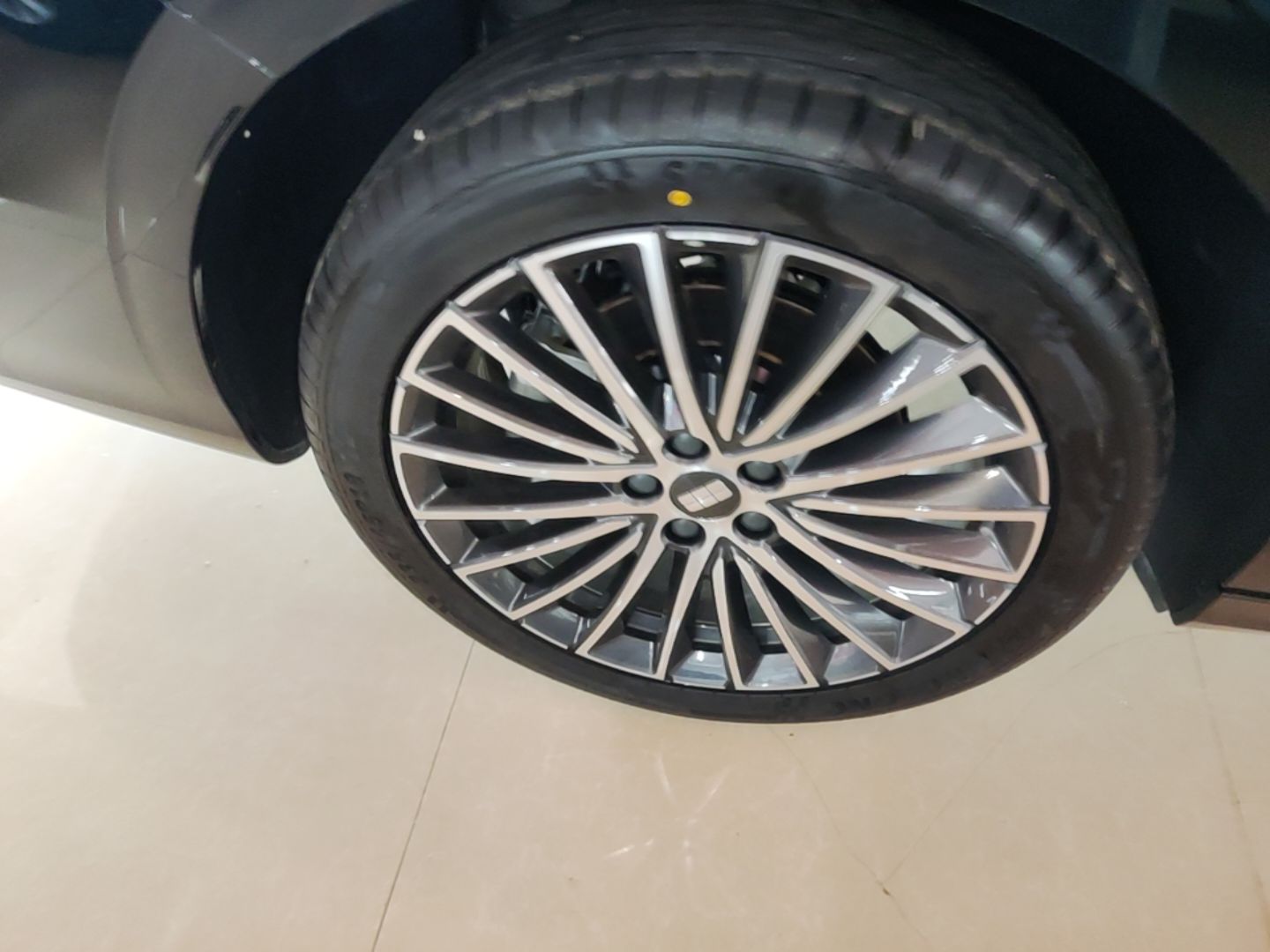 Geely Galaxy Starlight 7 2026 220km Four-Wheel-Drive Navigation Edition — снимка 11