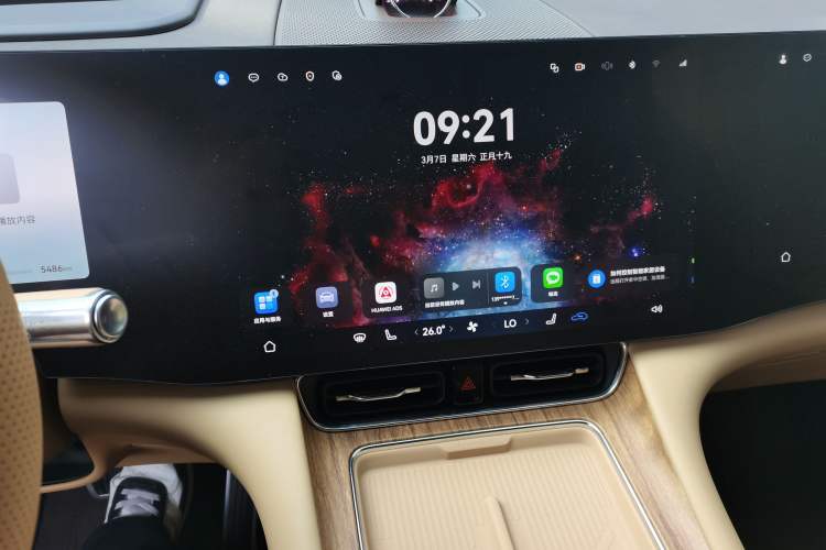 Used Hima AITO M8 2025 Extended-Range Max Version 37 kWh 5-Seater Audio And AC Panel