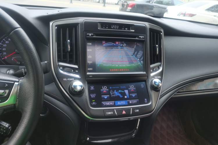 Used Toyota Crown 2015 2.0T Fashion Edition
