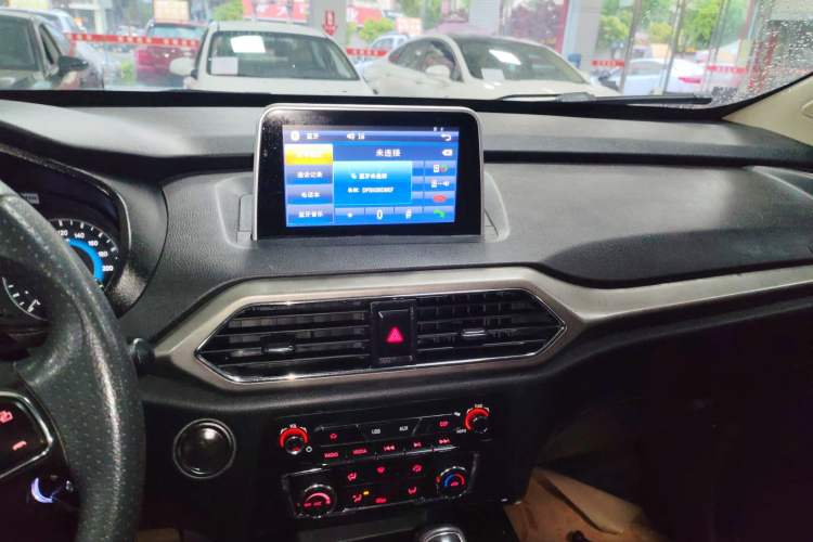 Used Dongfeng Fengon S560 2019 1.8L CVT Elite Model Audio And AC Panel