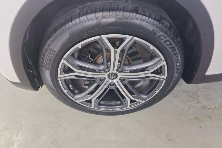 Used Maserati Levante 2021 3.0T Standard Edition Exterior 4