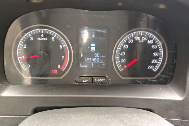 Used FORTHING Joyear X3 2014 1.5L Luxury Model Odometer Close Up