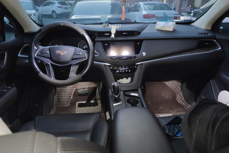 Used Cadillac XT5 2018 25T Luxury Model
