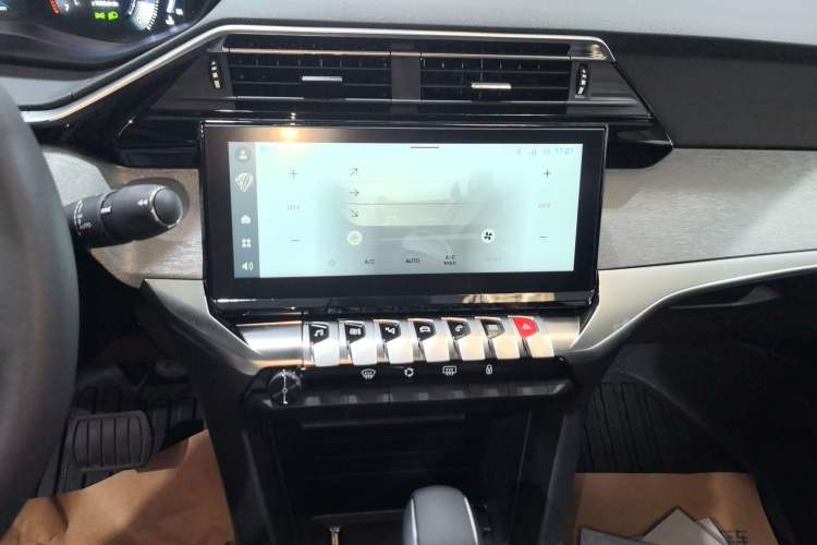 Used Peugeot 408 2024 360THP "Da Da" Model – Latou Edition Audio And AC Panel