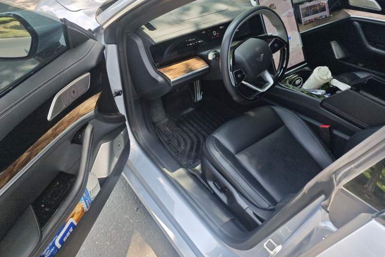 Used NETA S 2023 All-Electric 520 km Range Rear-Drive Version