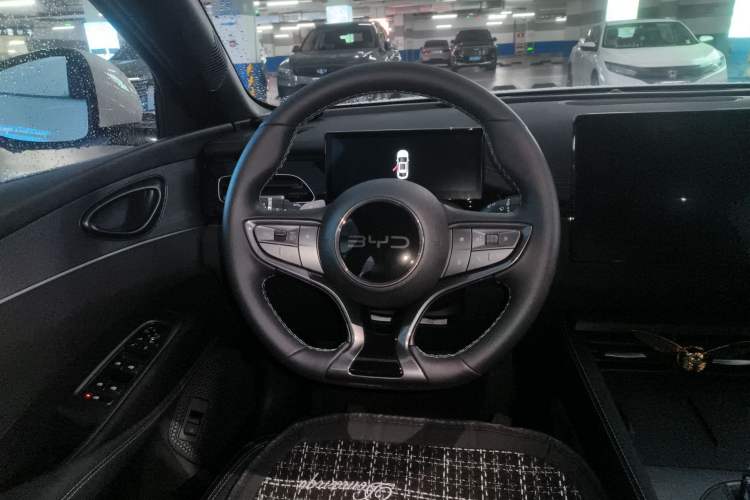 Used BYD Seal 06 New Energy 2025 DM-i Smart Drive 120KM Prestige Model
