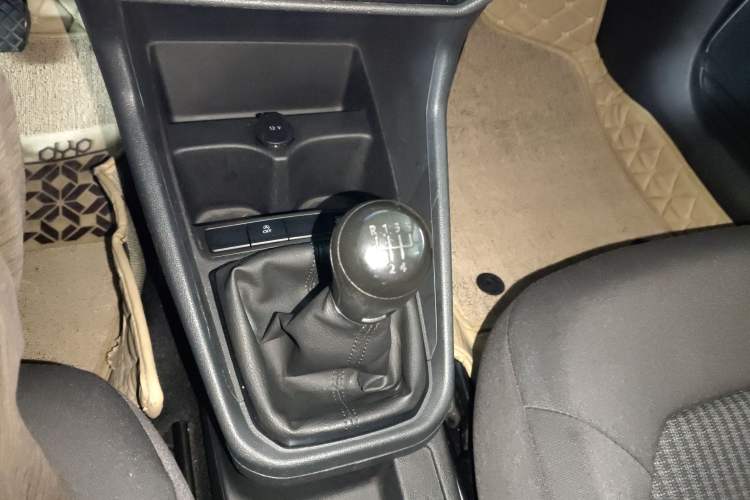 Used Volkswagen Santana 2019 1.5L Manual Fashion Edition China VI Standard
