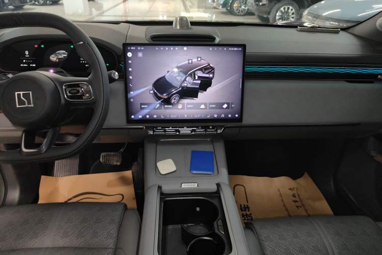 Used Zeekr 7X 2025 100kWh Long-Range All-Wheel Drive Intelligent Driving Version Audio And AC Panel