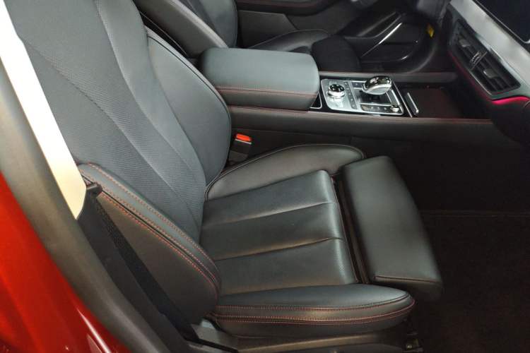 Used BYD Tang New Energy 2018 DM 2.0T All-Wheel Drive Smart Connect Innovation Model 5 Seats China V Emission Standard