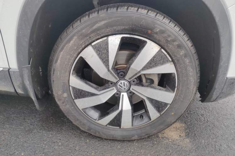 Used Volkswagen Tayron 2019 330TSI Four-Wheel Drive Luxury Version China V Standard Right Front Wheel Hub