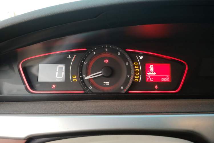 Used Roewe 550 2012 550 1.8L Manual "Pure Gold" Limited Edition
