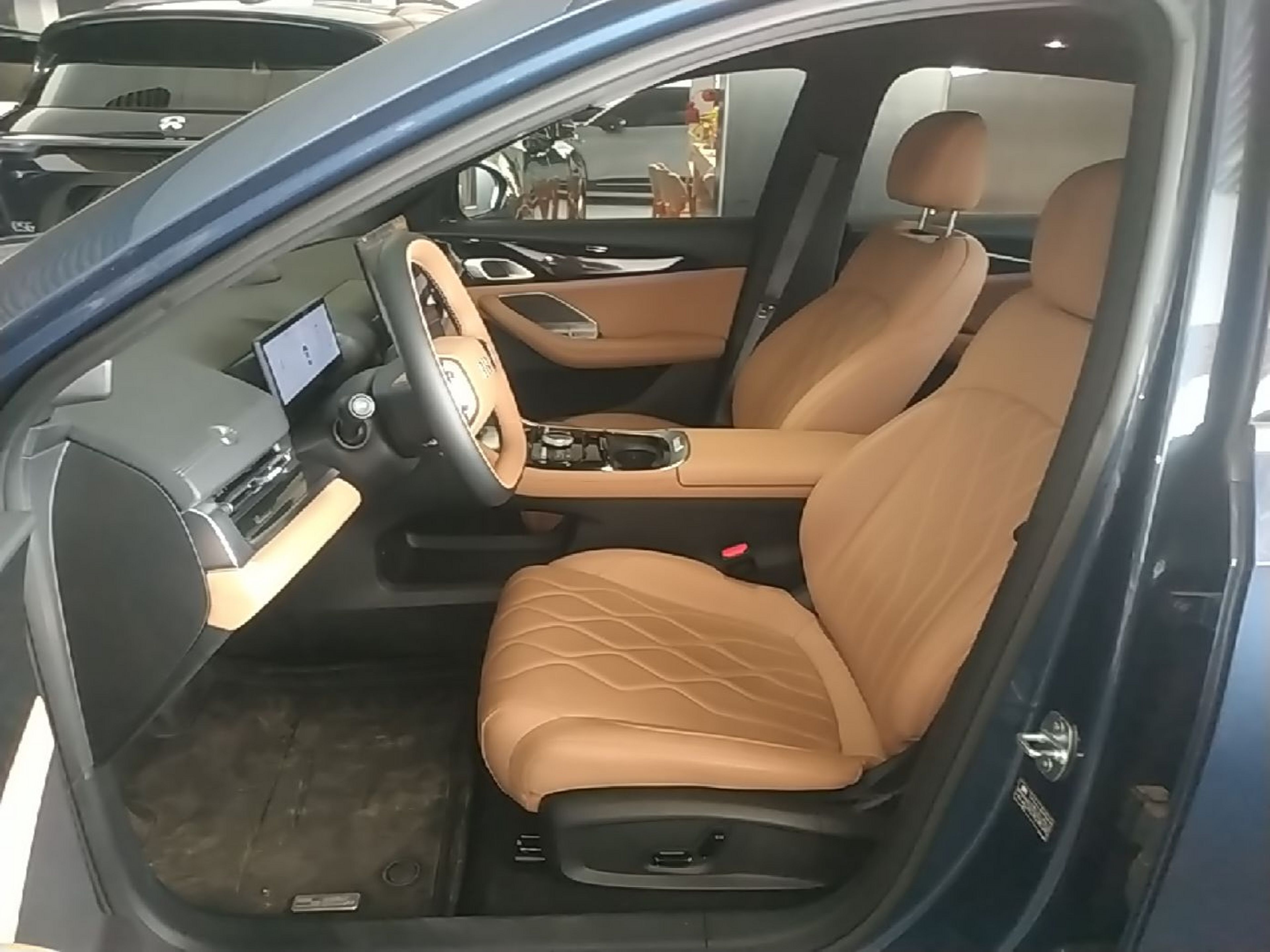 Vordere Reihe im Auto