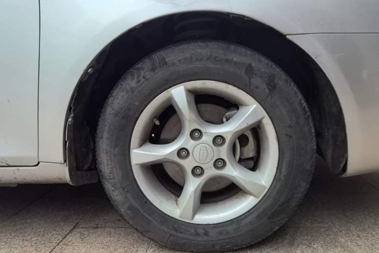 Used Geely Auto Classic Emgrand 2013 Sedan 1.5L Manual Entry-Level Model
