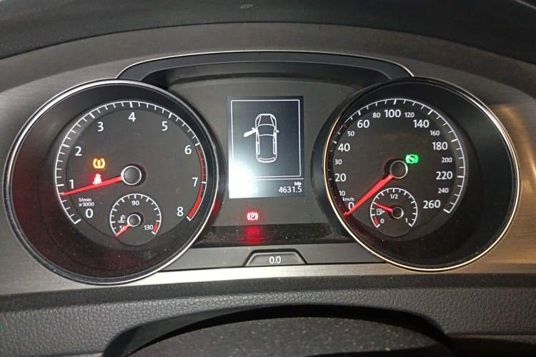 Used Volkswagen Golf 2015 1.4TSI Automatic Luxury Model