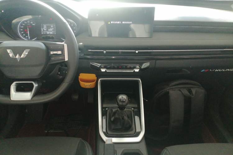 Used Wuling Alvez 2022 1.5L Manual Comfort Version